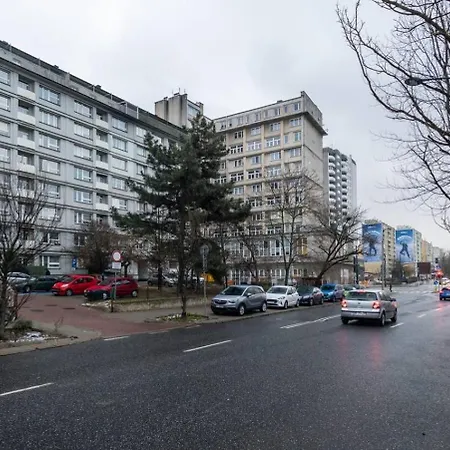 Apartment The Checkmate Metro Plocka *