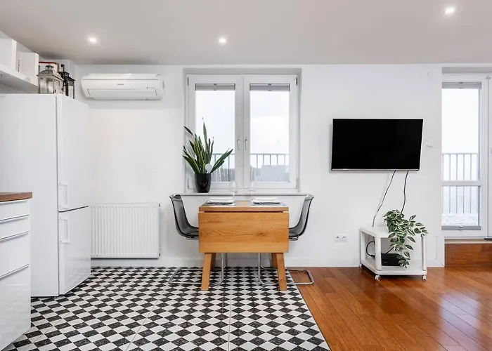 The Checkmate Ac Metro Plocka Lejlighed