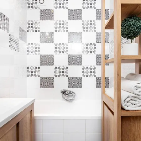 The Checkmate Ac Metro Plocka * ワルシャワ